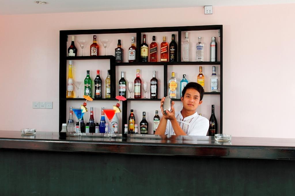 Inle Lotus Hotel Nyaung Shwe Exterior photo