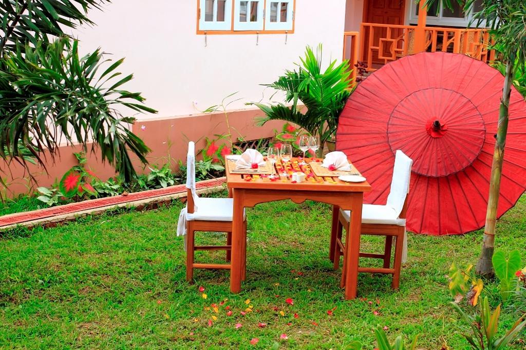 Inle Lotus Hotel Nyaung Shwe Exterior photo