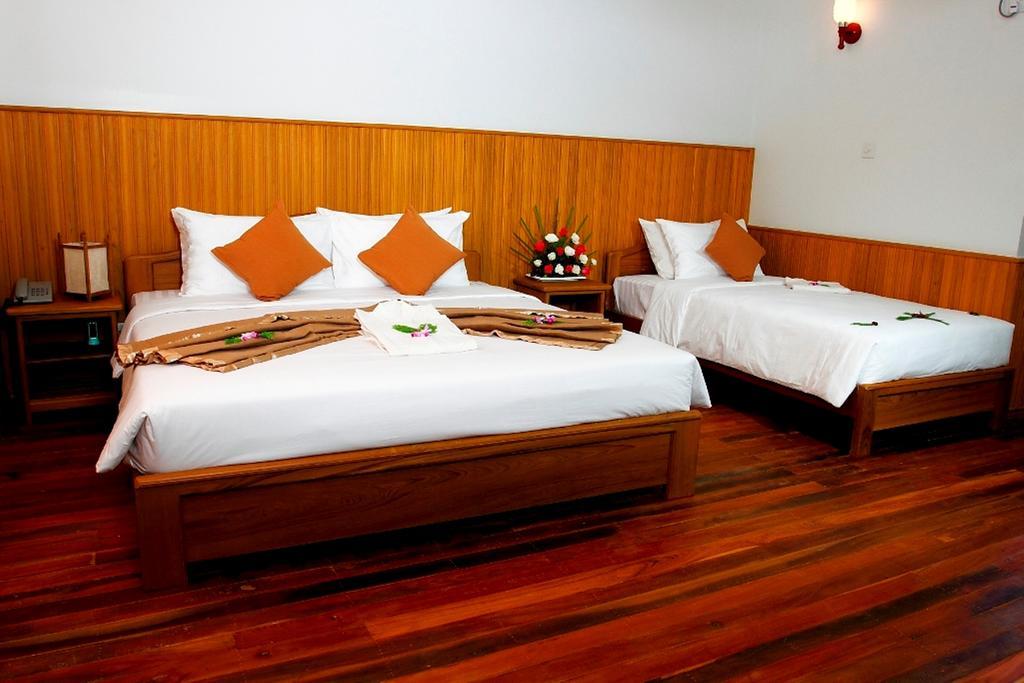 Inle Lotus Hotel Nyaung Shwe Exterior photo