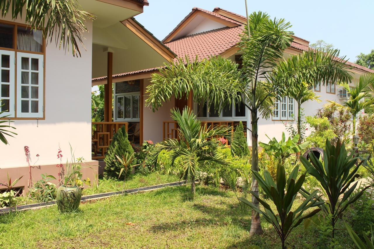 Inle Lotus Hotel Nyaung Shwe Exterior photo