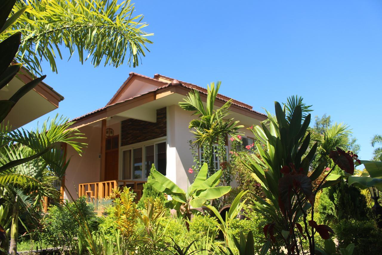 Inle Lotus Hotel Nyaung Shwe Exterior photo