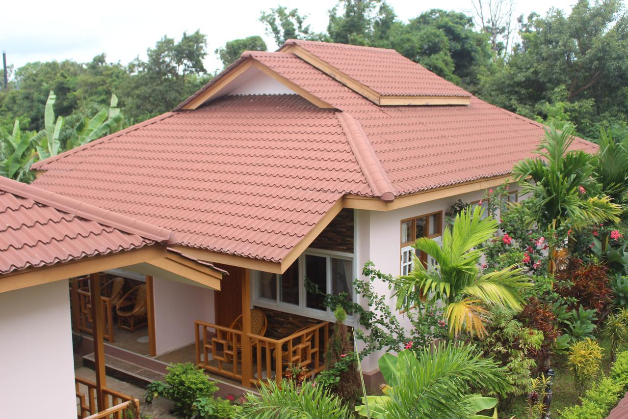 Inle Lotus Hotel Nyaung Shwe Exterior photo