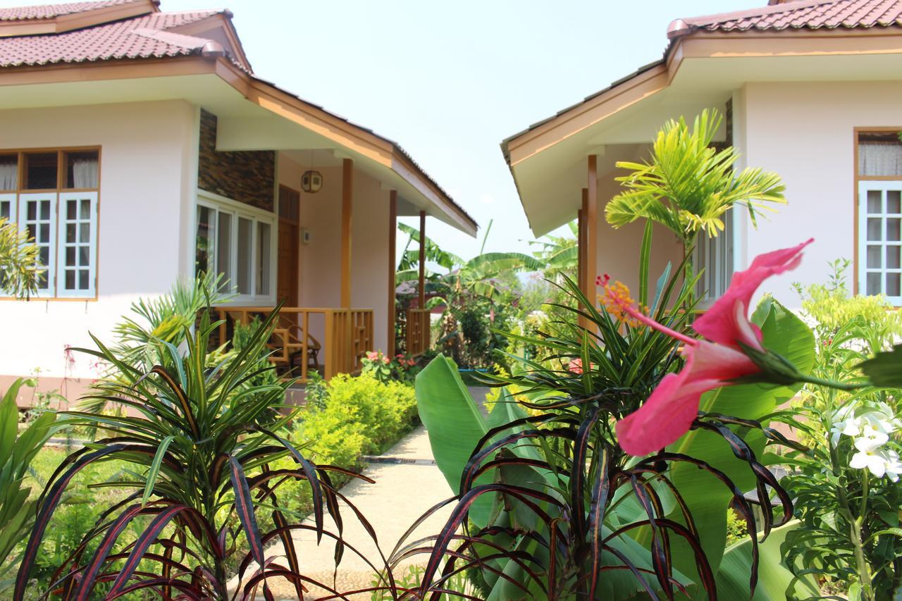 Inle Lotus Hotel Nyaung Shwe Exterior photo