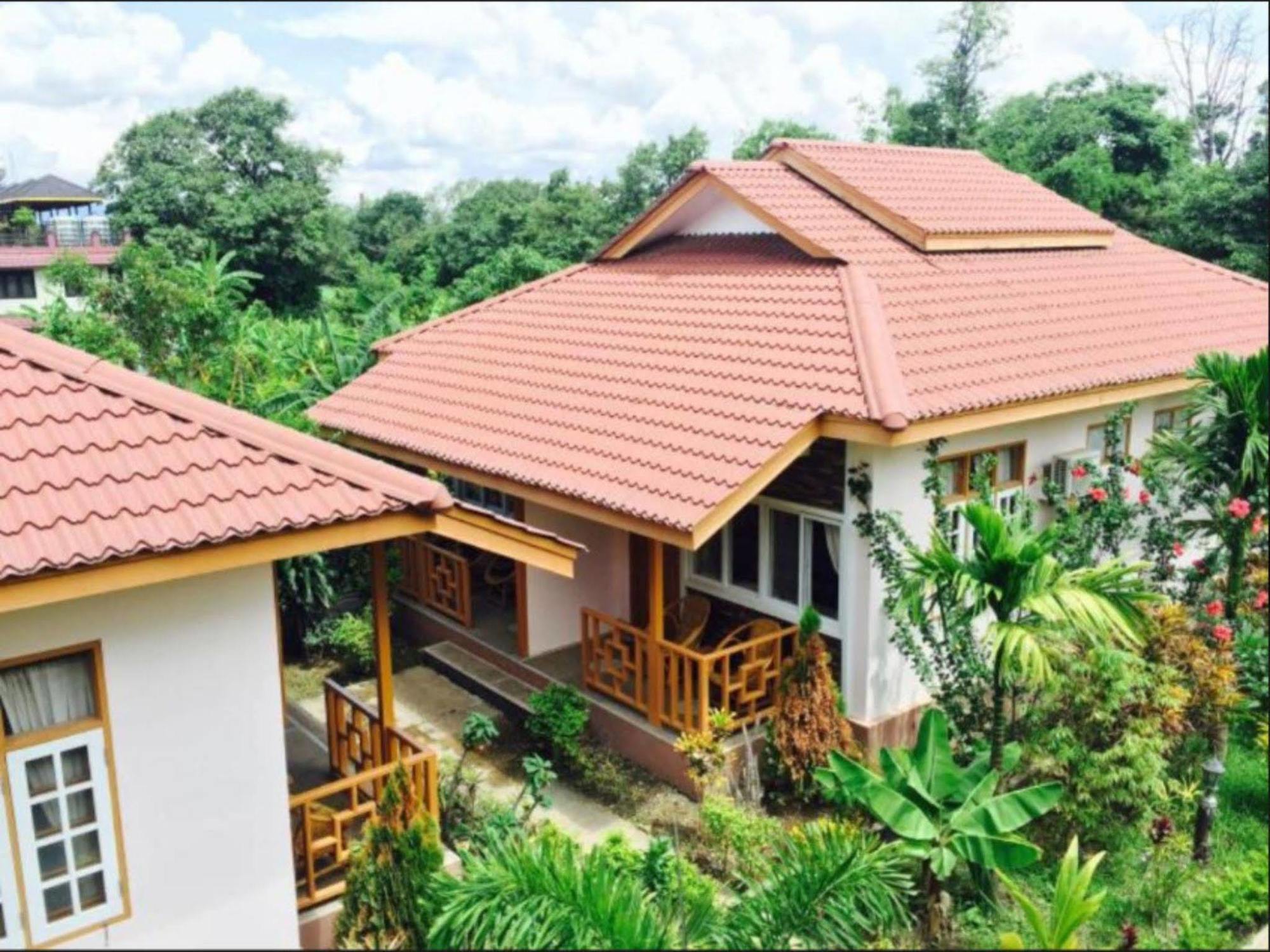 Inle Lotus Hotel Nyaung Shwe Exterior photo